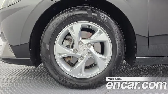 Hyundai AVANTE Avante (CN7) — Фото автомобиля 5