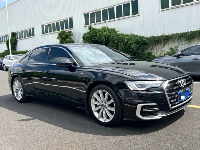 Audi A6L — Фото автомобиля 3