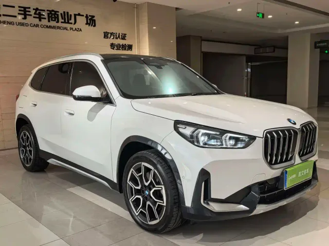 BMW X1 — Фото автомобиля 3