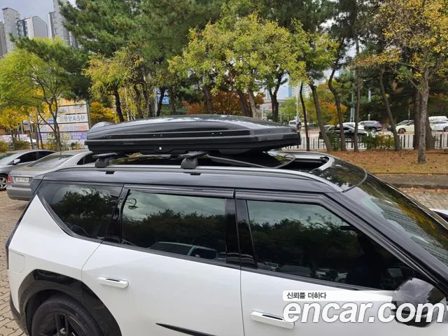 Kia EV9 — Фото автомобиля 11