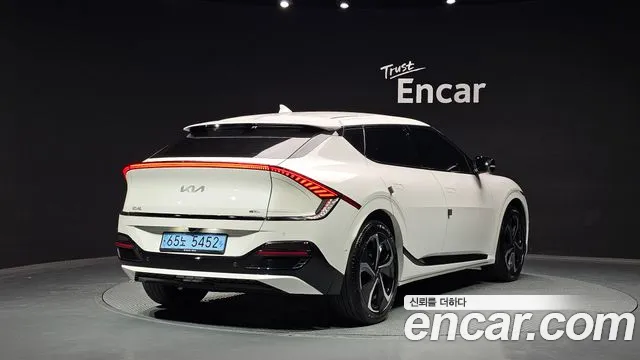 Kia EV6 Long Range — Фото автомобиля 2