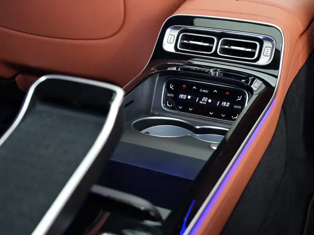 Mercedes-Benz Maybach S-Class — Фото автомобиля 17