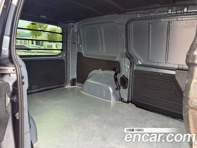 Hyundai Staria Staria Карго 3 места — Фото автомобиля 9