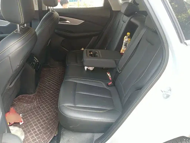 Forthing T5 Evo — Фото автомобиля 14