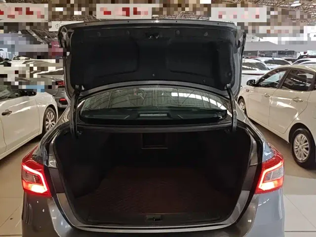 Nissan Sylphy — Фото автомобиля 18