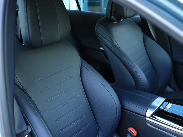 Mercedes-Benz C-Class — Фото автомобиля 18