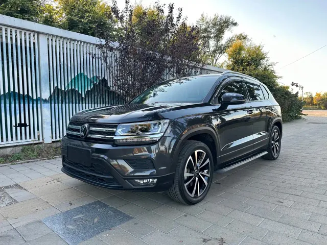 Фотография автомобиля — Volkswagen Tharu