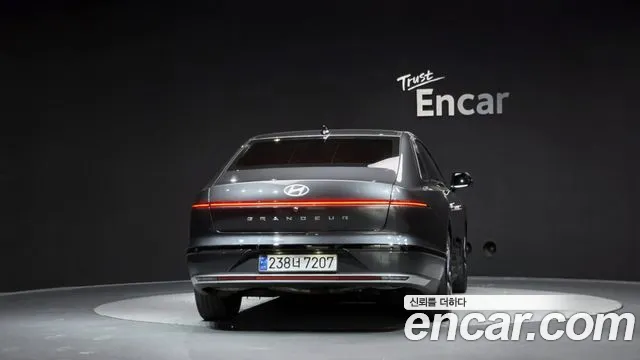 Hyundai Grandeur GN7 — Фото автомобиля 4