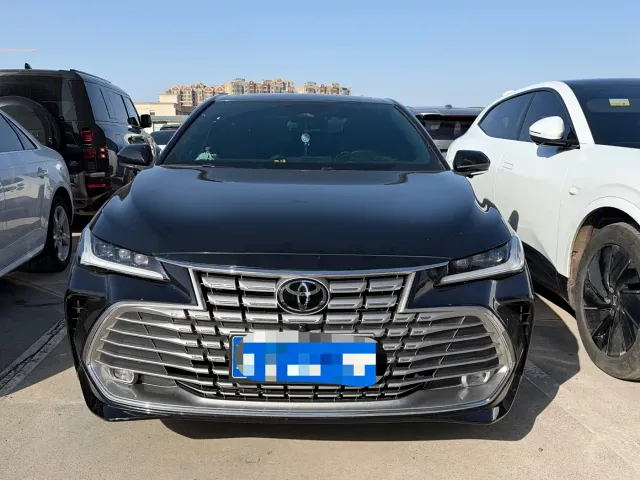 Toyota Avalon — Фото автомобиля 8