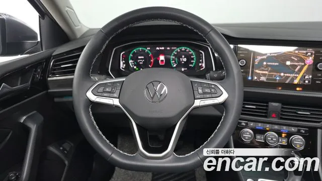 Volkswagen Jetta — Фото автомобиля 13
