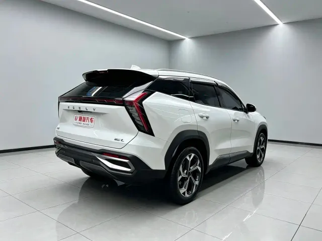Geely Boyue L — Фото автомобиля 12
