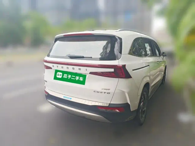 Hyundai Custo — Фото автомобиля 6