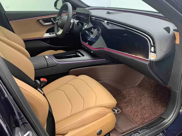 Mercedes-Benz E-Class — Фото автомобиля 9