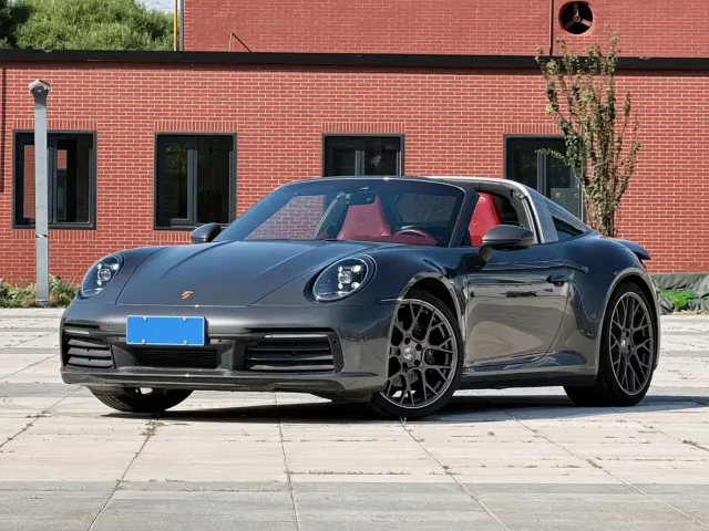 Porsche 911 — Фото автомобиля 3