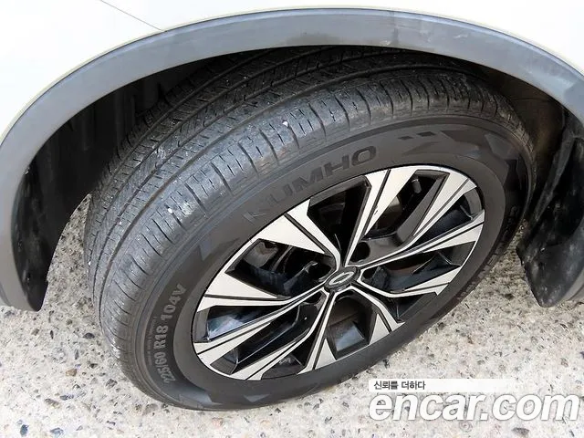 Renault-KoreaSamsung QM6 Новый QM6 2.0 LPe LE Signature 2WD — Фото автомобиля 20