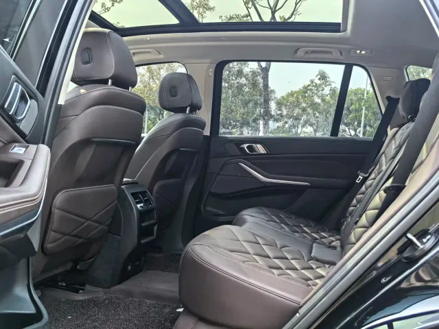 BMW X5 — Фото автомобиля 8