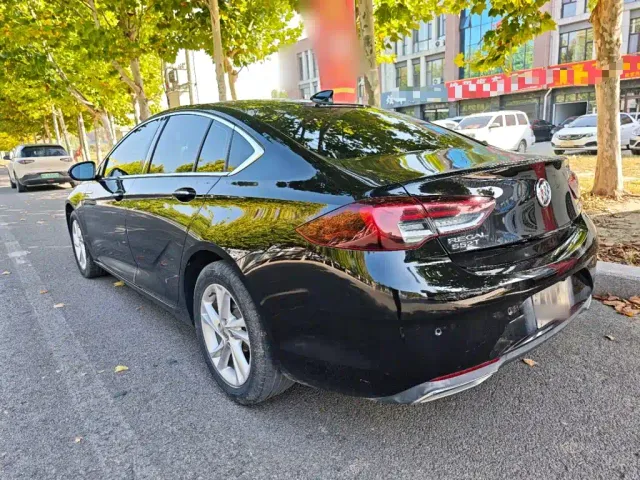 Buick Regal — Фото автомобиля 4