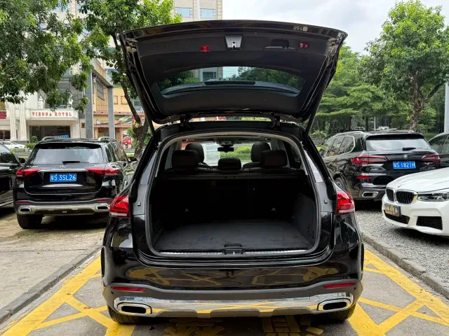 Mercedes-Benz GLE-Class — Фото автомобиля 16