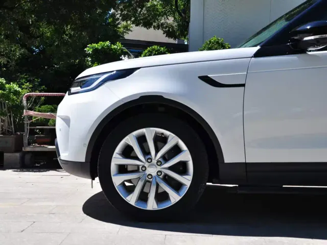 Land Rover Discovery — Фото автомобиля 6