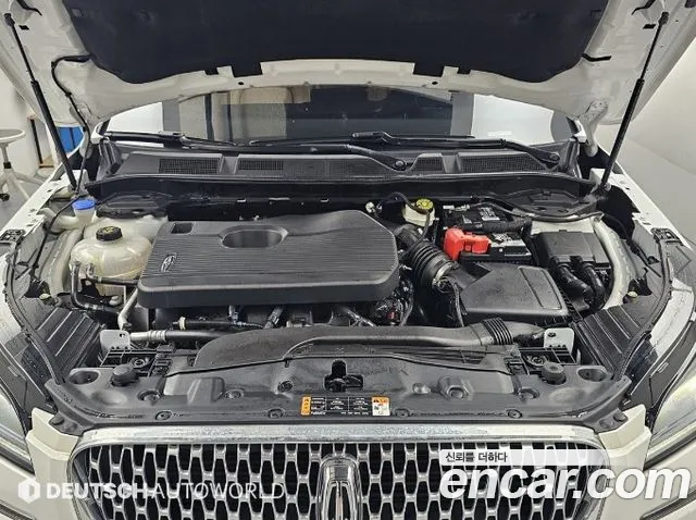 Lincoln Corsair Corsair 2.0 Reserve AWD — Фото автомобиля 6