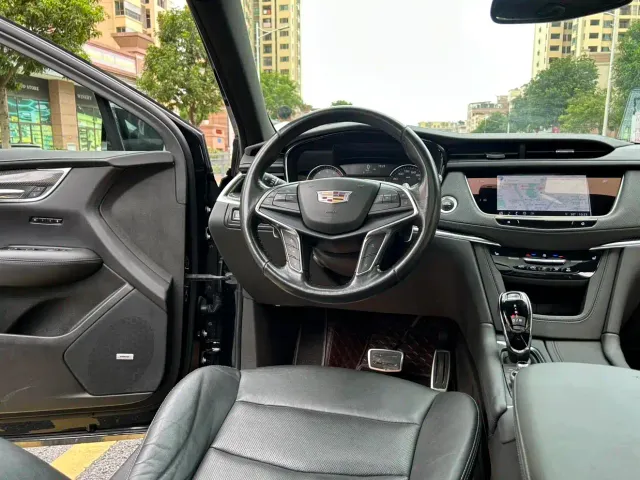 Cadillac XT5 — Фото автомобиля 11