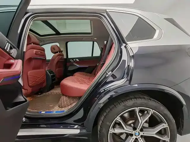 BMW X5 — Фото автомобиля 10