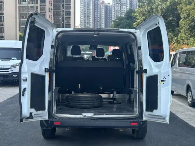 Ford Transit — Фото автомобиля 14