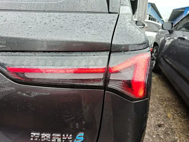 Wuling Starlight S — Фото автомобиля 7