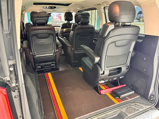Mercedes-Benz V-Class — Фото автомобиля 8