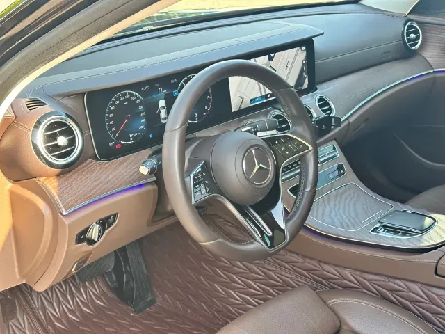 Mercedes-Benz E-Class — Фото автомобиля 9