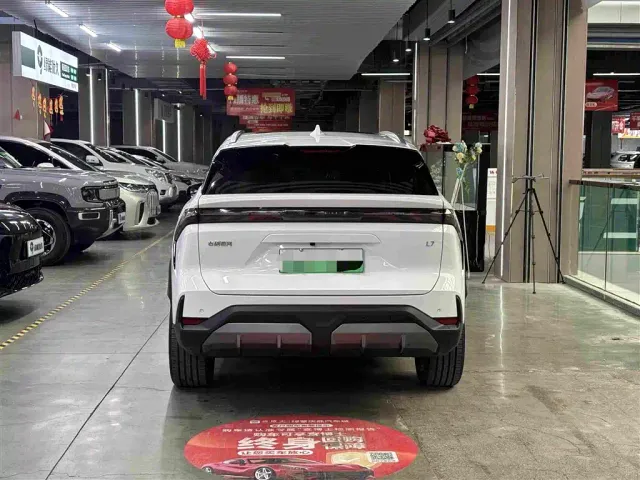 Geely Galaxy L7 — Фото автомобиля 4