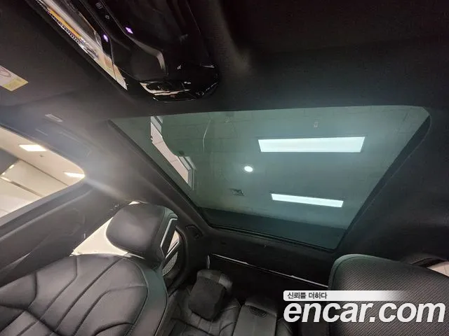 BMW 7 Series G70 — Фото автомобиля 15