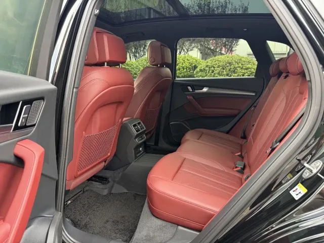 Audi Q5L — Фото автомобиля 9