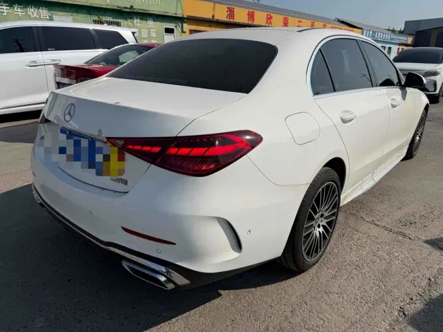 Mercedes-Benz C-Class — Фото автомобиля 3