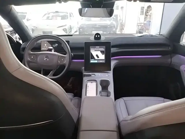 Nio EC6 — Фото автомобиля 9