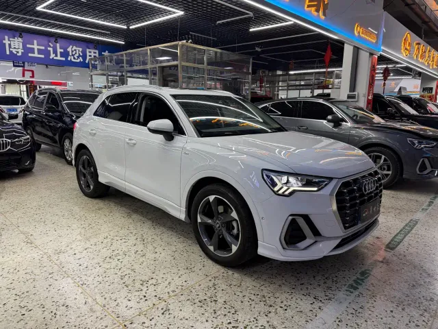 Audi Q3 — Фото автомобиля 3