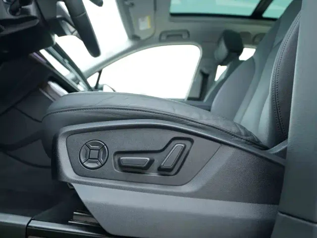 Audi Q7 — Фото автомобиля 13