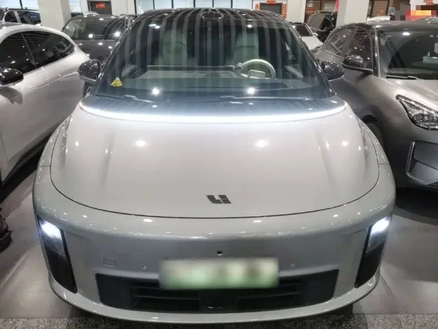 Li Auto i6 — Фото автомобиля 2