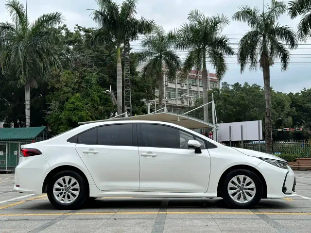 Toyota Corolla — Фото автомобиля 4