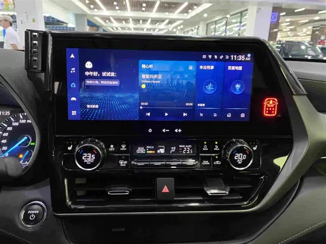 Toyota Highlander — Фото автомобиля 9