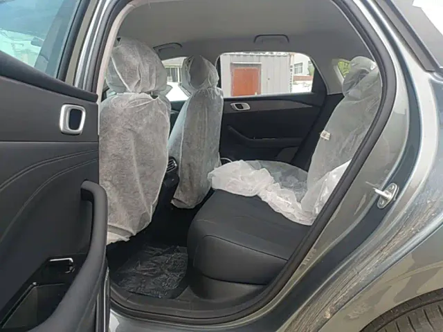 Geely Galaxy Stellar 6 — Фото автомобиля 16