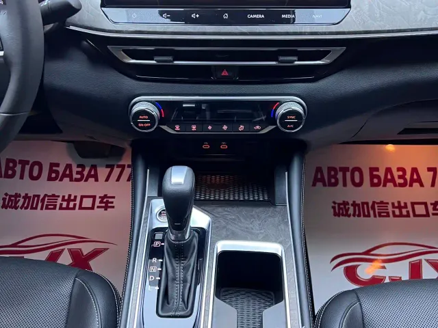 Nissan Teana — Фото автомобиля 12
