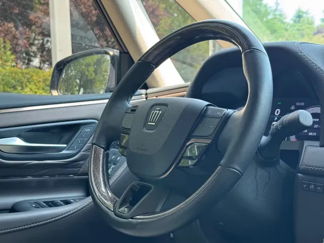 Toyota Vellfire — Фото автомобиля 17