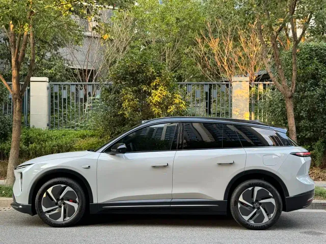 Nio ES6 — Фото автомобиля 3