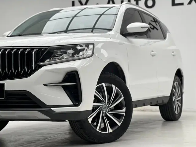 Geely Vision X6 — Фото автомобиля 11