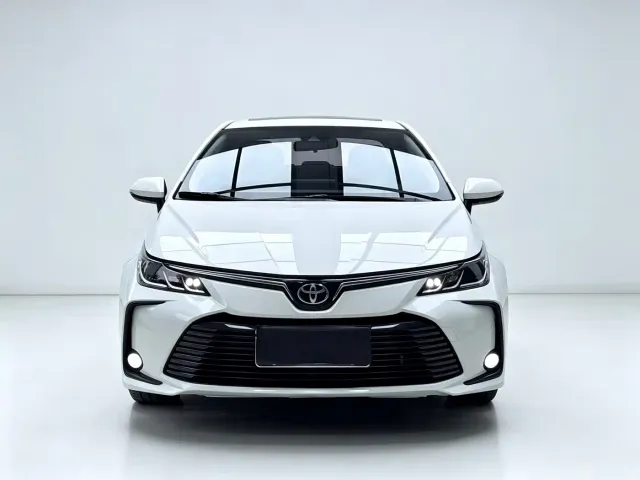 Toyota Corolla — Фото автомобиля 2