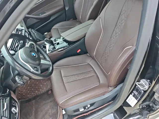 BMW 5 Series — Фото автомобиля 14