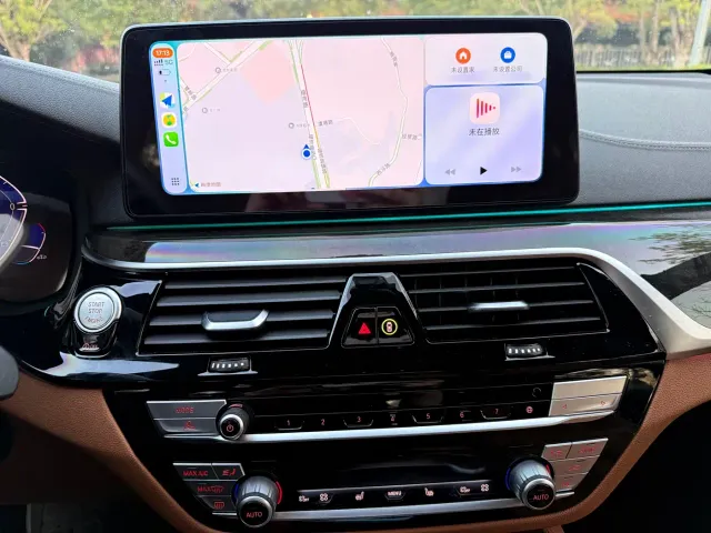 BMW 6 Series Gran Turismo — Фото автомобиля 12