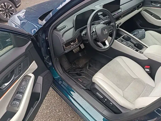 Honda Inspire Hybrid — Фото автомобиля 15