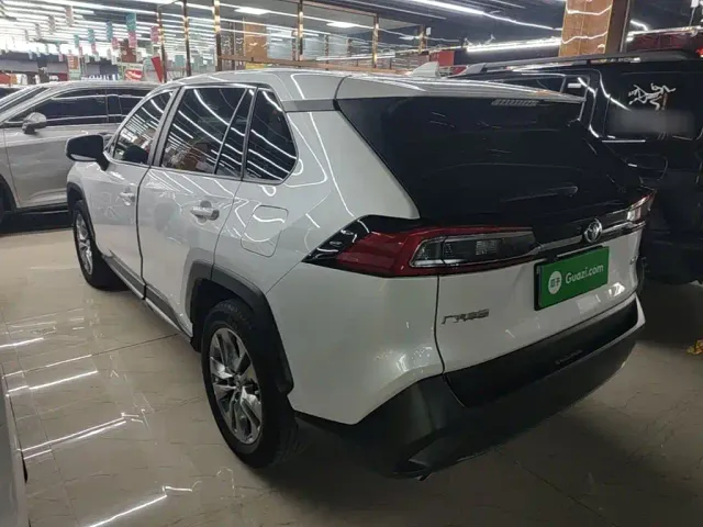 Toyota Wildlander — Фото автомобиля 4